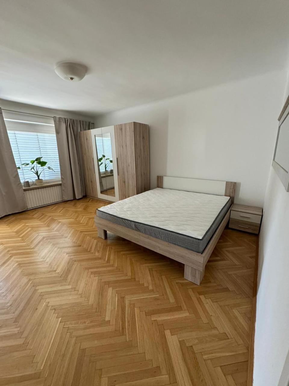 Maximo Apartments - Free Parking Maribor Kültér fotó